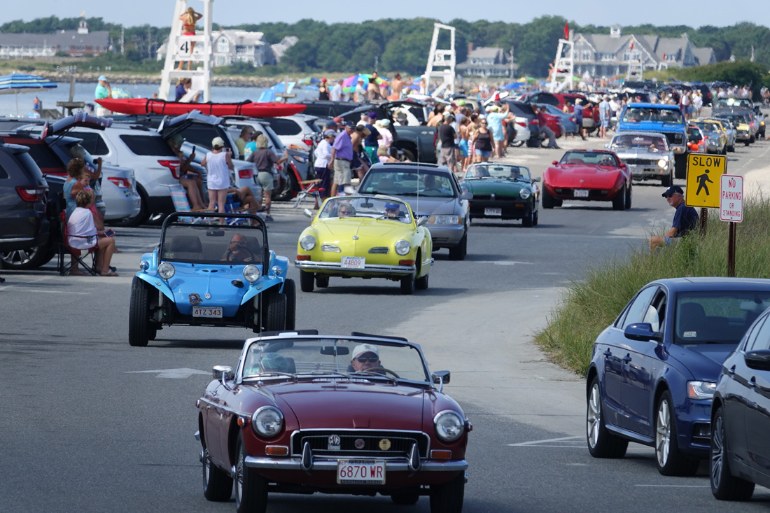 Chrome Classics Antique Car Parade at West Dennis Beach!