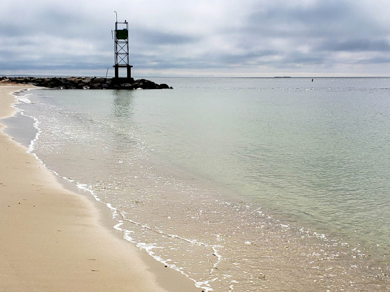 PHOTOS: A Cloudy Day of Exploring Smugglers Beach - CapeCod.com